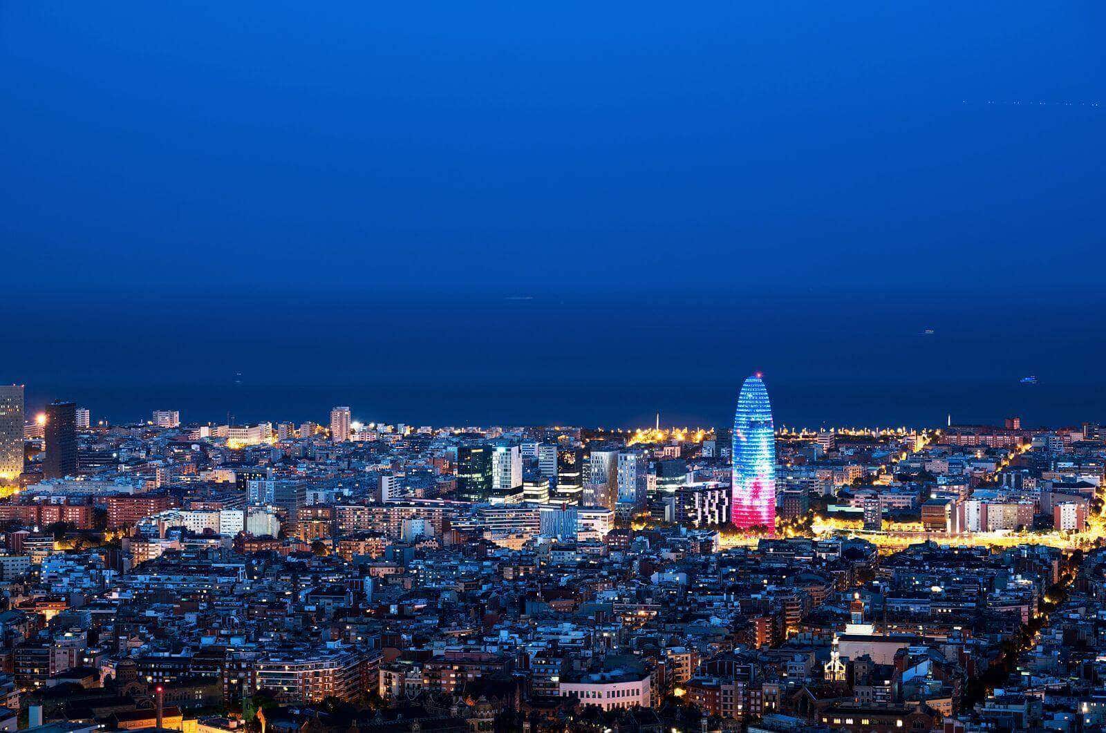 Cosas que hacer en Barcelona, vista de la ciudad por la noche